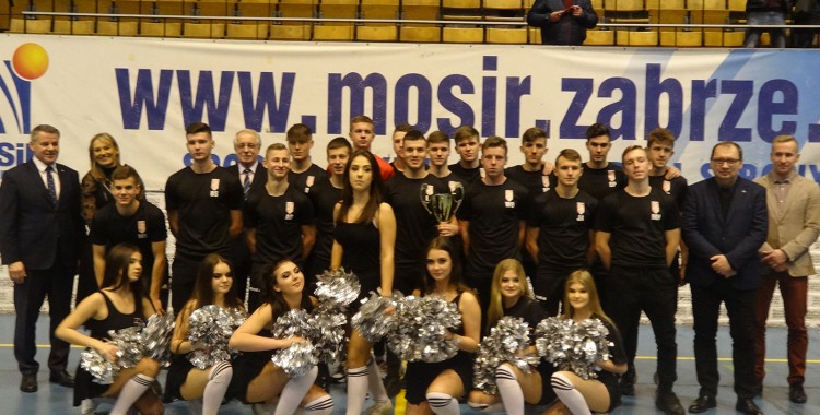 Podsumowanie XXVIII Międzynarodowego Halowego Turnieju Piłki Nożnej Juniorów o Puchar Prezydenta Miasta Zabrze