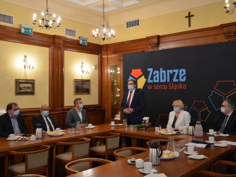 Przebudowa nawierzchni sportowej areny Hali Widowiskowo-Sportowej przy ul. Matejki 6 w Zabrzu