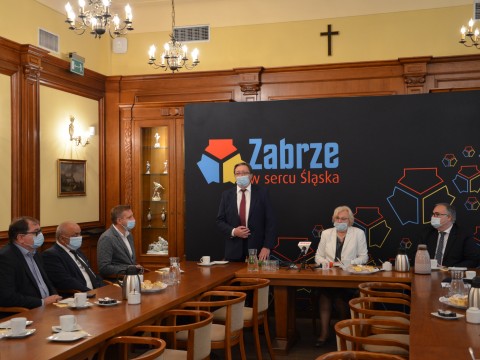 Przebudowa nawierzchni sportowej areny Hali Widowiskowo-Sportowej przy ul. Matejki 6 w Zabrzu